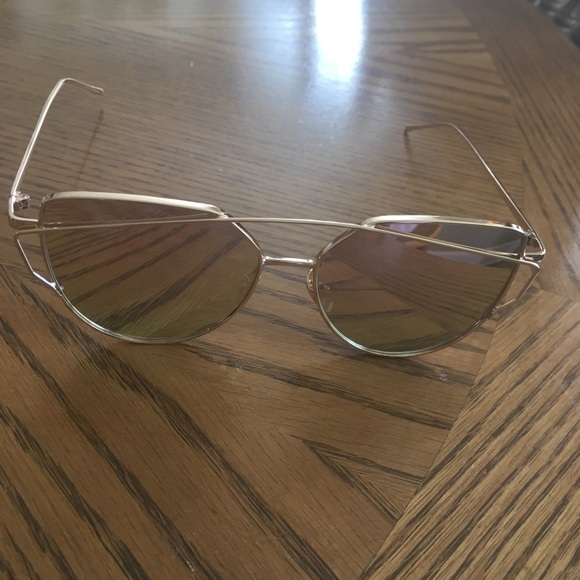 🔥🔥LAST ONE🔥🔥➰MIRRORED CAT EYE➰ - Picture 4 of 6